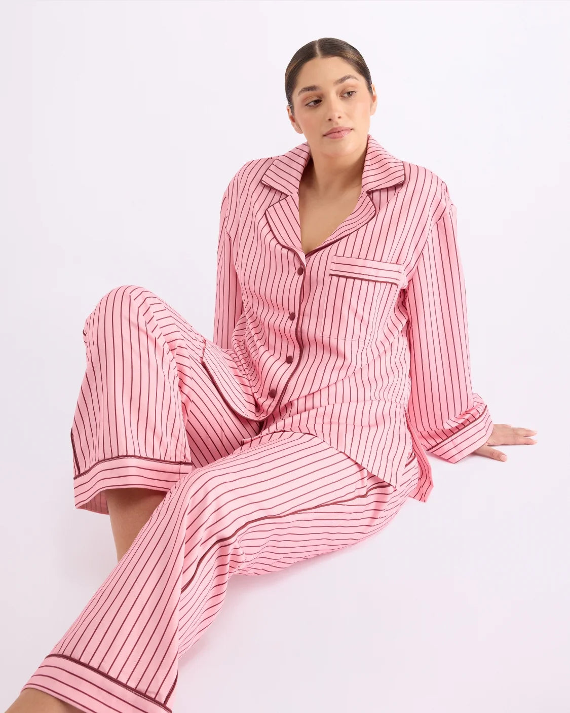 Kōse and Hommey - Pyjamas, Spa and Book Collection